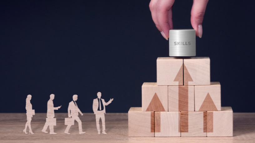 A constância como prática diária mostra como líderes se formam na ação e na coerência, destaca Alfredo Moreira Filho ao abordar o poder do exemplo.